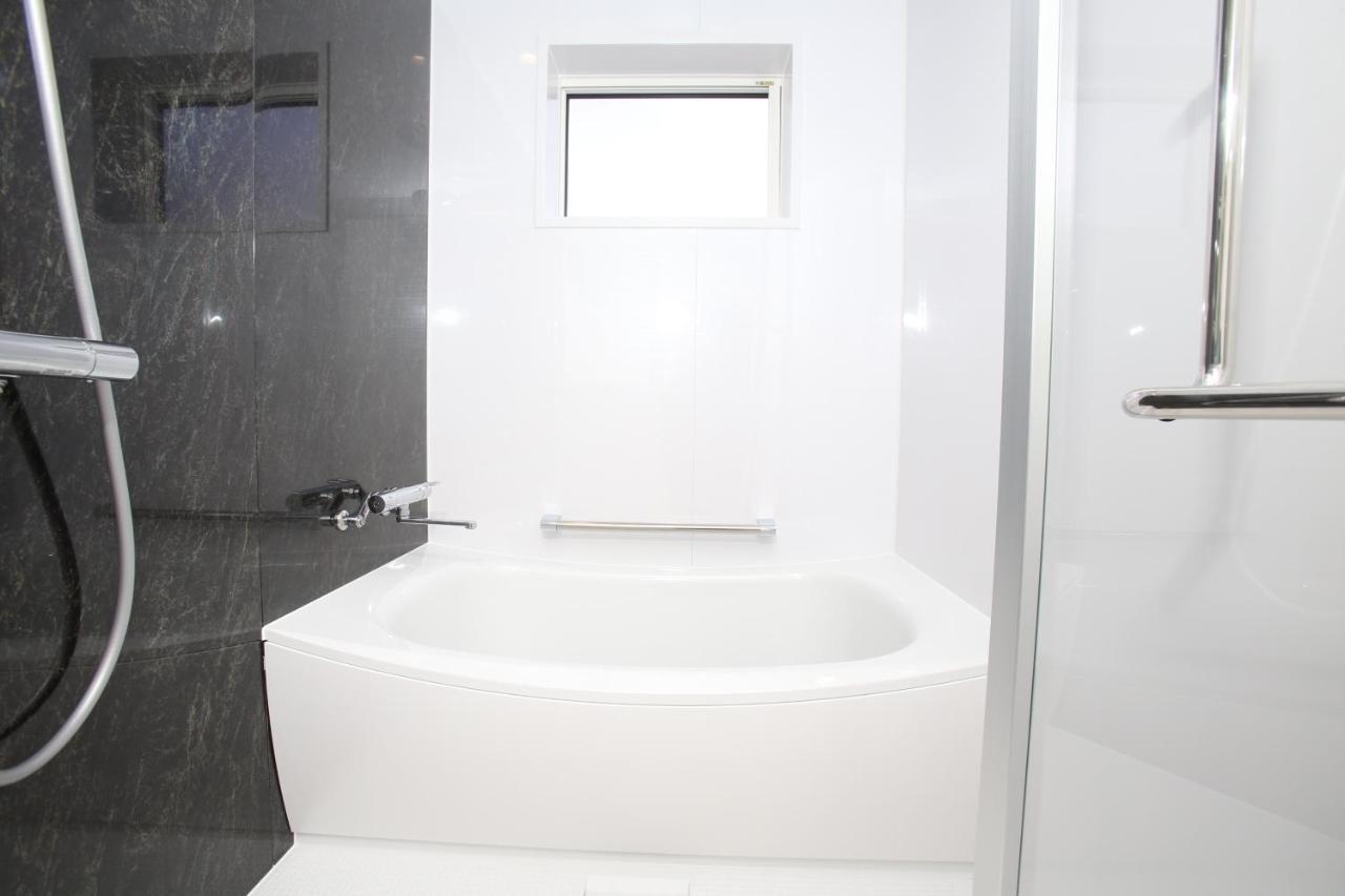 The Seasons Apartments هاكوبا المظهر الخارجي الصورة